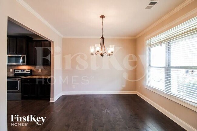 Foto del edificio - 113 Village Pl