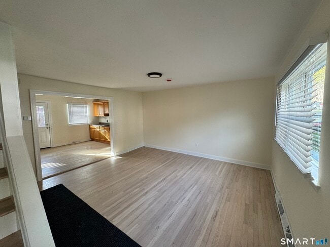 Foto del edificio - 75 Saltonstall Pkwy