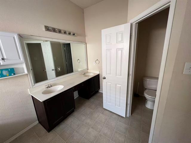 Building Photo - 2201 Spencer Pl