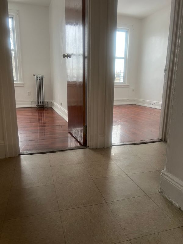 Foto del edificio - 1269 Remsen Ave