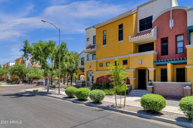 123 S Washington St, Chandler, AZ 85225 - Townhome Rentals in Chandler ...