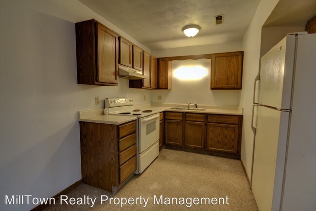 Building Photo - 834 11th Street Ct