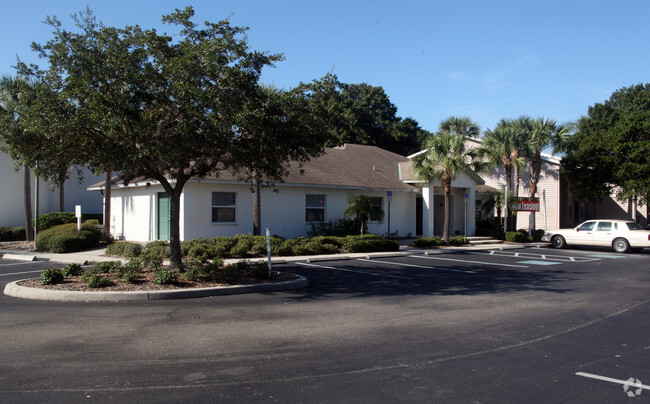 Elm Lake Apartments Apartments - Bradenton, FL | Apartments.com