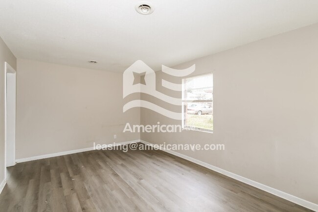 Building Photo - 2965 Celeste Dr