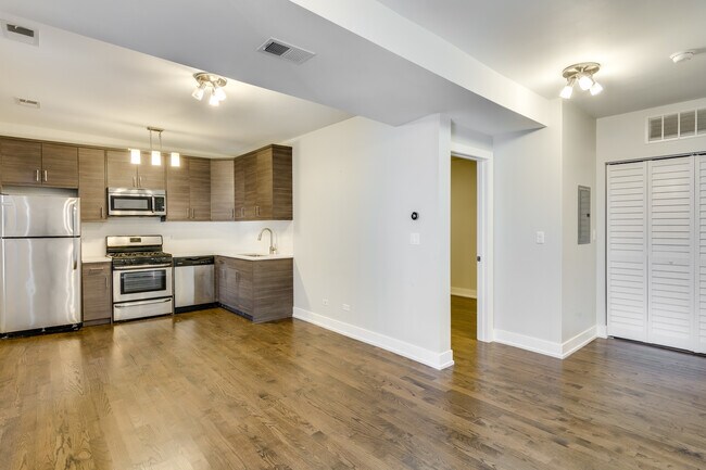 Foto del edificio - 1418 W Blackhawk St