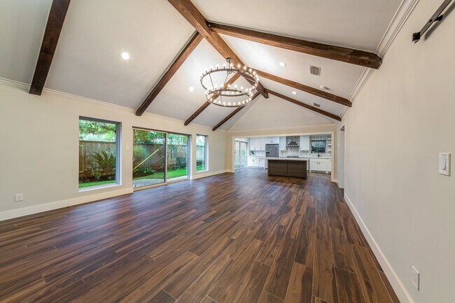 Open floorplan - 14918 La Quinta Ln