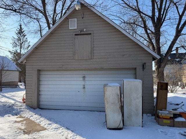 Foto del edificio - 227 E School St