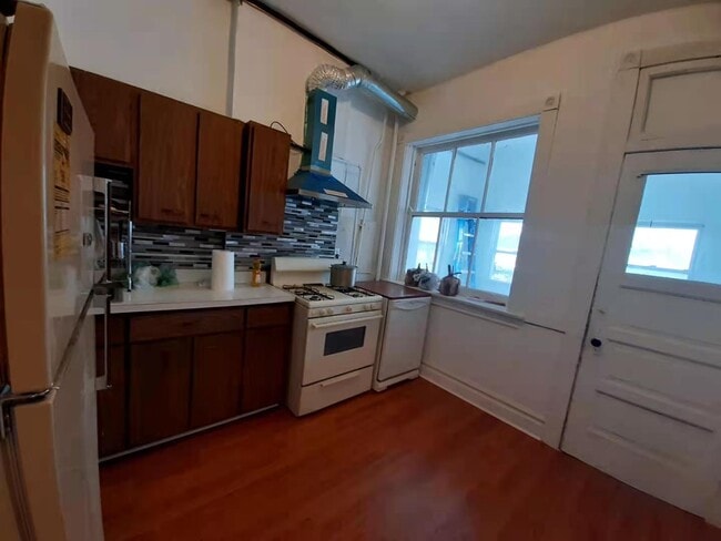 Building Photo - 5468 S Ridgewood Ct