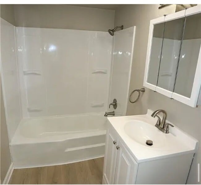 Building Photo - 513 Bucktown Rd