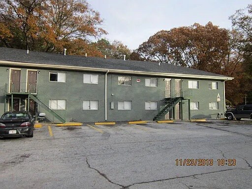 Foto del edificio - Room in Apartment on Allen Dr