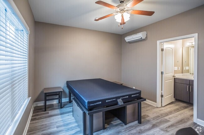 Interior Photo - Tiger Estates