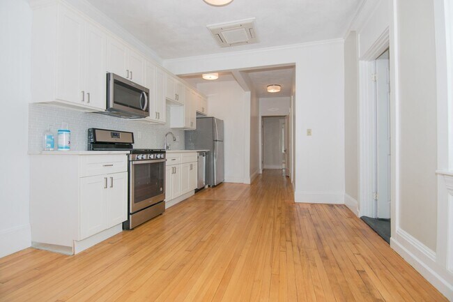 Foto del edificio - HOT ALLSTON 4 BED!!!!!!