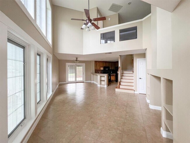 Foto del edificio - 12010 Shady Springs Rd