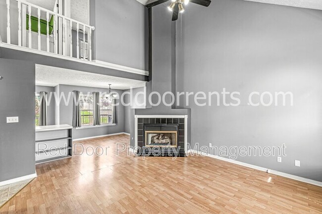 Building Photo - 1522 Lake Point Ln N