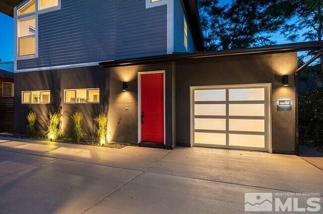 Foto del edificio - Modern Midtown Living