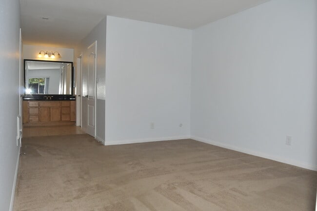 Building Photo - 1345 Cabrillo Park Dr