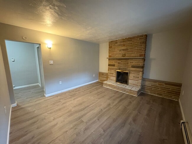 Foto del edificio - 62 N Bryant Ave