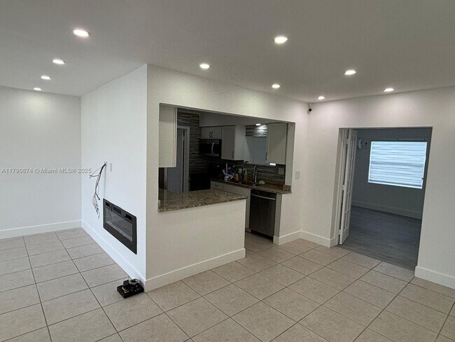 Foto del edificio - 8611 NW 26th St