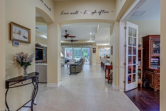 Building Photo - 10251 Avonleigh Dr