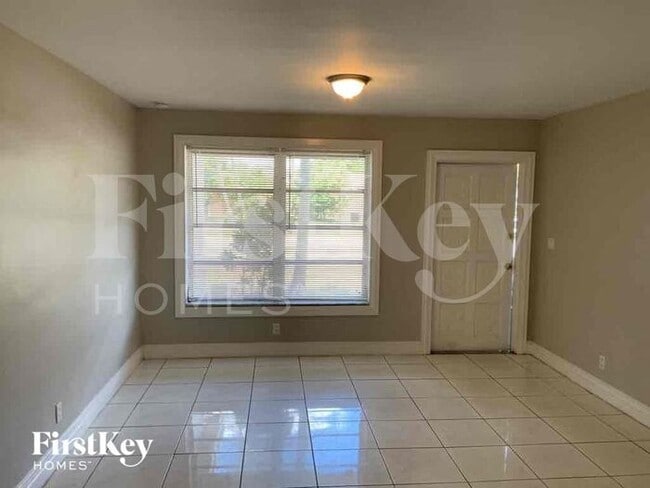 Foto del edificio - 630 NW 67th Terrace