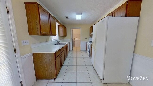 Building Photo - 307 Birds Nest Ct