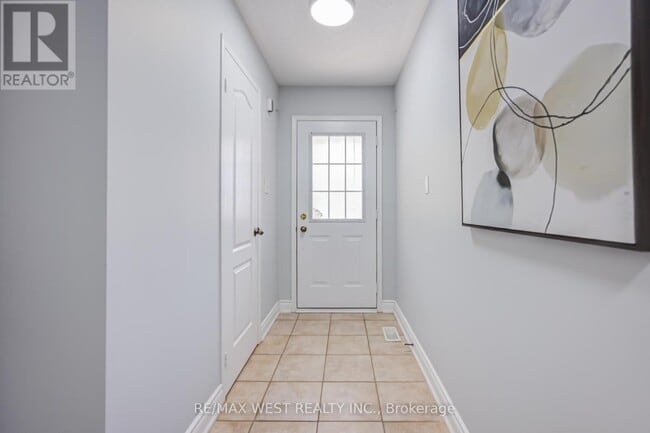 Building Photo - 7360 Zinnia Pl
