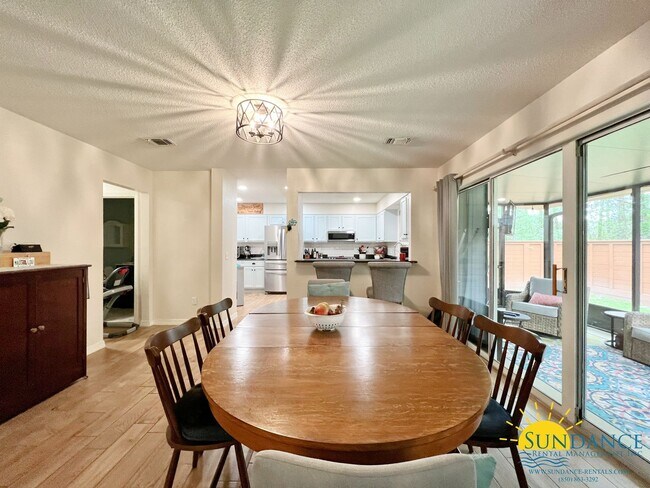 Foto del edificio - Beautiful 4 Bedrooom Home in Fort Walton B...