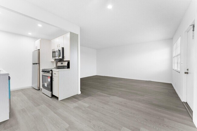 Foto del edificio - 4006 Cornwall Dr