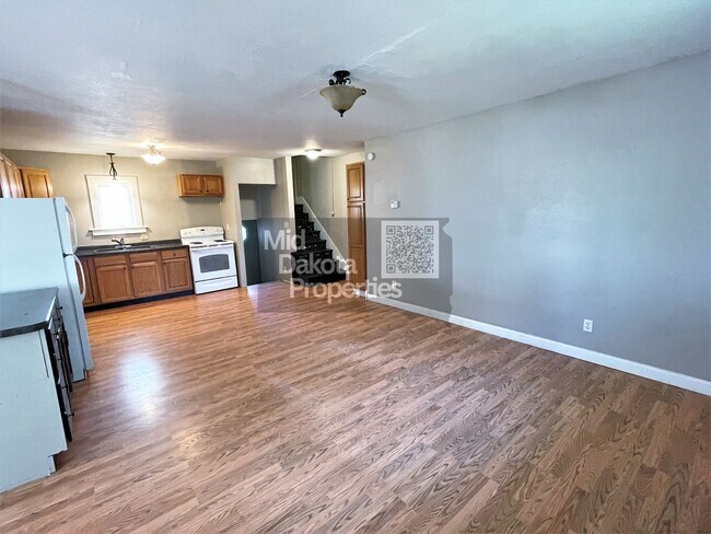 Foto del edificio - 421 E 9th Ave
