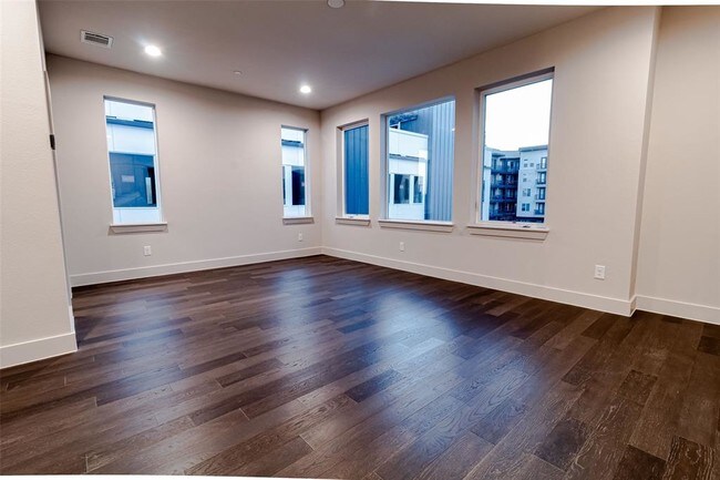 Foto del edificio - 1771 Mccoy St