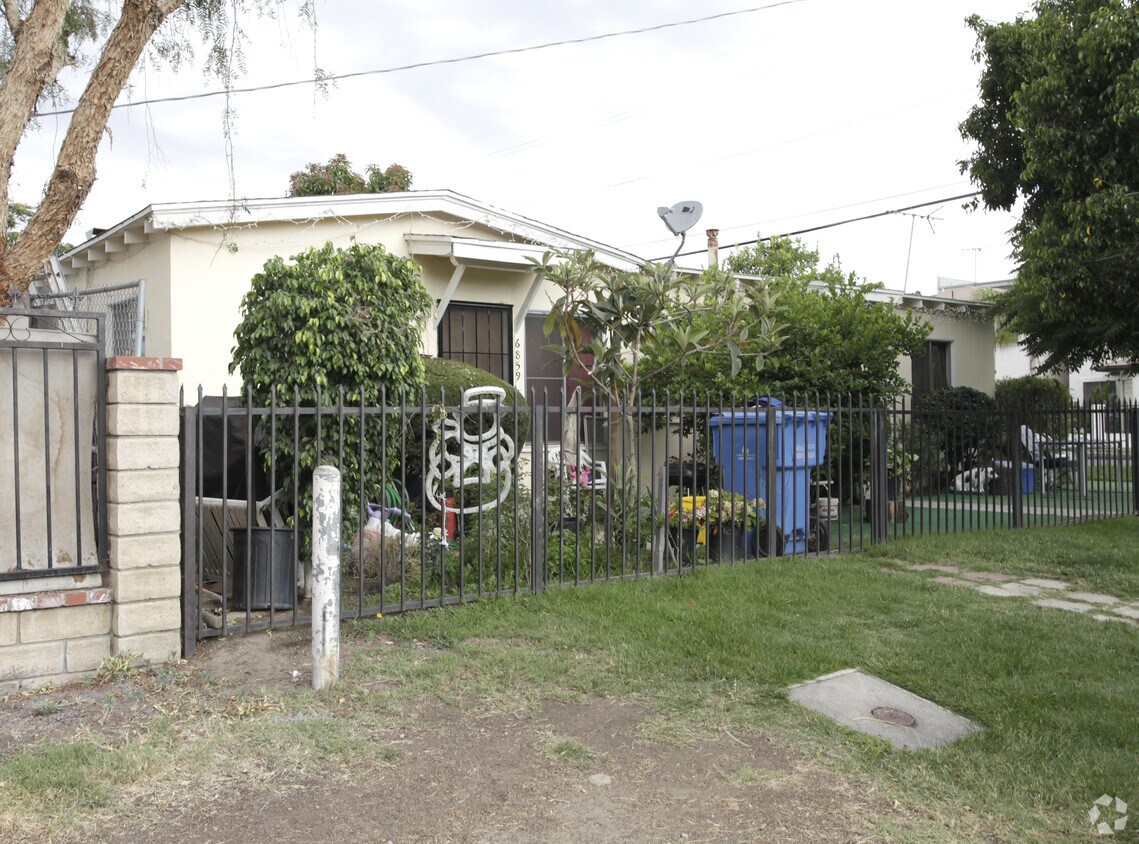 Building Photo - 6859-6863 Morella Ave