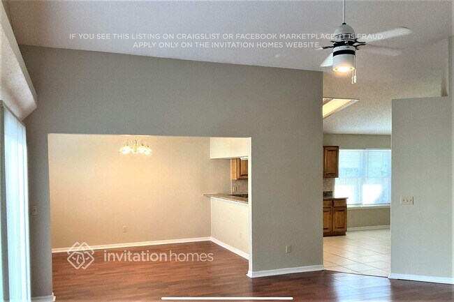 Building Photo - 8488 Branchwater Dr