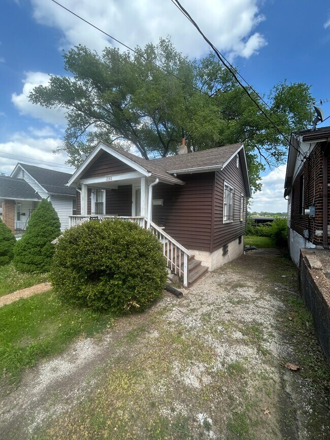 Foto del edificio - 1338 Gregan Pl