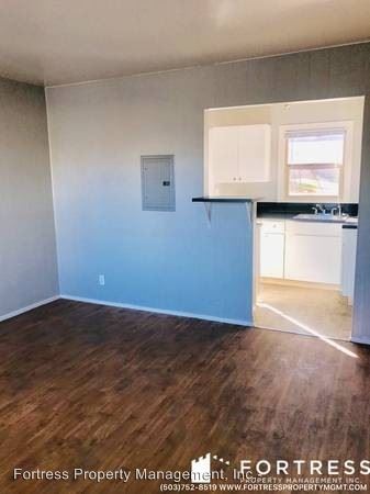 Foto del edificio - 10746 NE Wygant St
