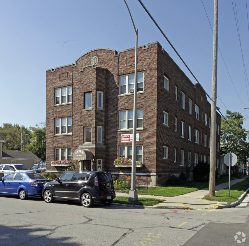 Building Photo - Astor Apartments