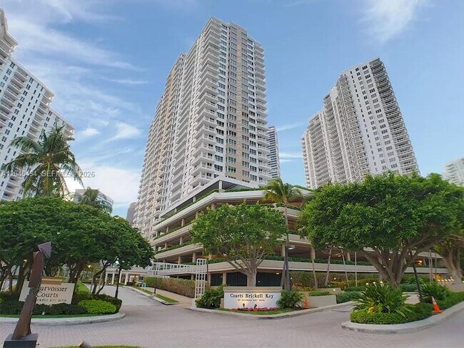 Building Photo - 801 Brickell Key Blvd