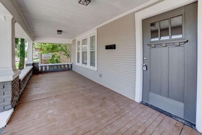 Foto del edificio - 3/2.5 Dream Home With Lots Of Charm