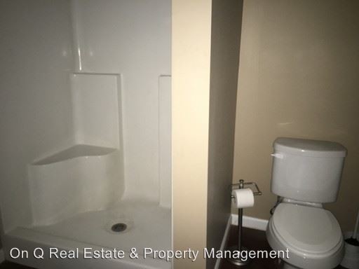 Building Photo - 1304 W Huntington Ave