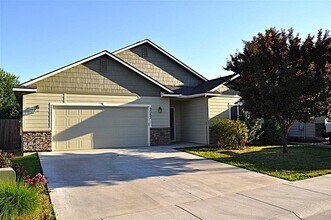 Building Photo - 9083 W Dalton Pl