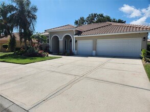 Building Photo - 5274 Far Oak Cir