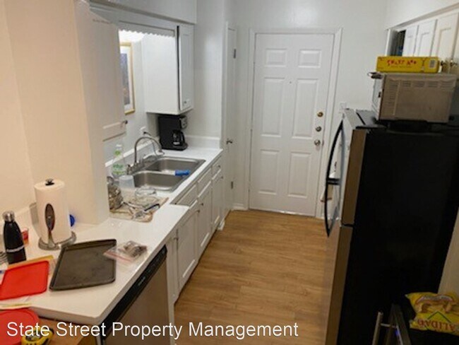Foto del edificio - 1403 Norwalk Ln