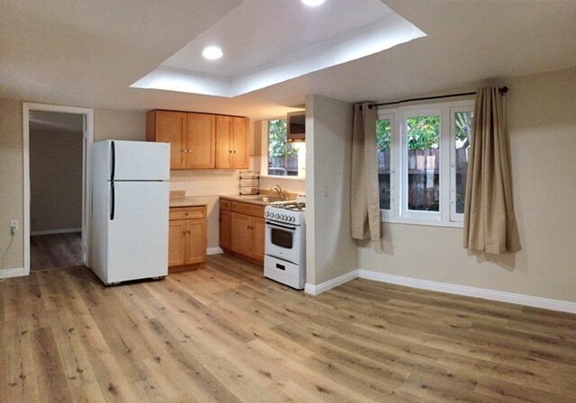 new kitchen - 52 Allen Ave