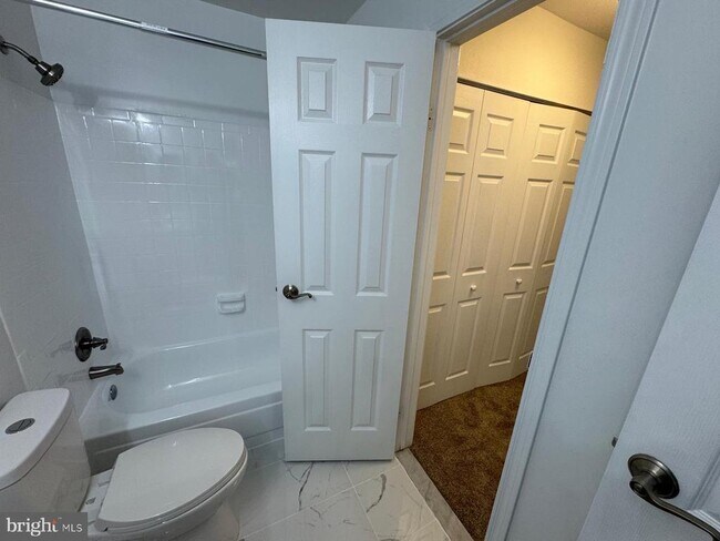 Building Photo - 18518 Boysenberry Dr
