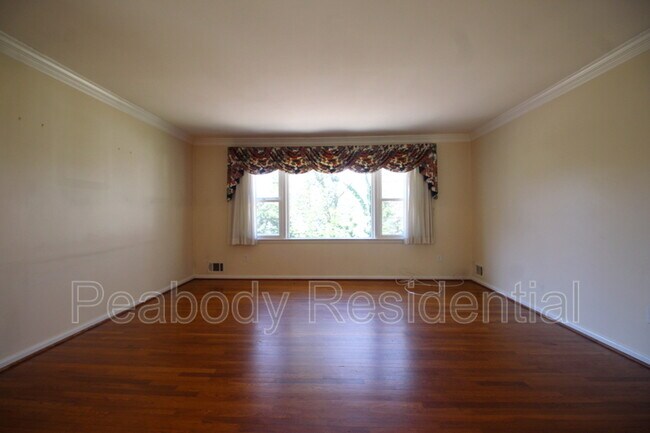 Foto del edificio - 8504 Wagon Wheel Rd