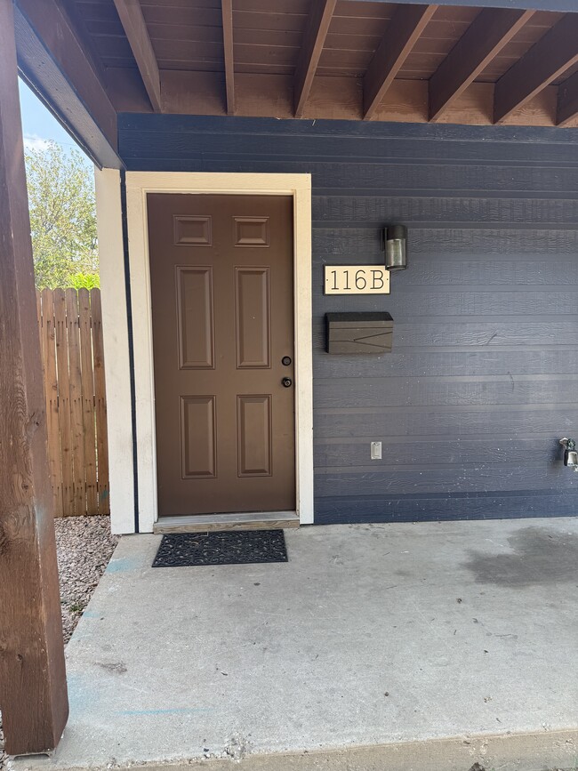 Building Photo - 116 McKinley St