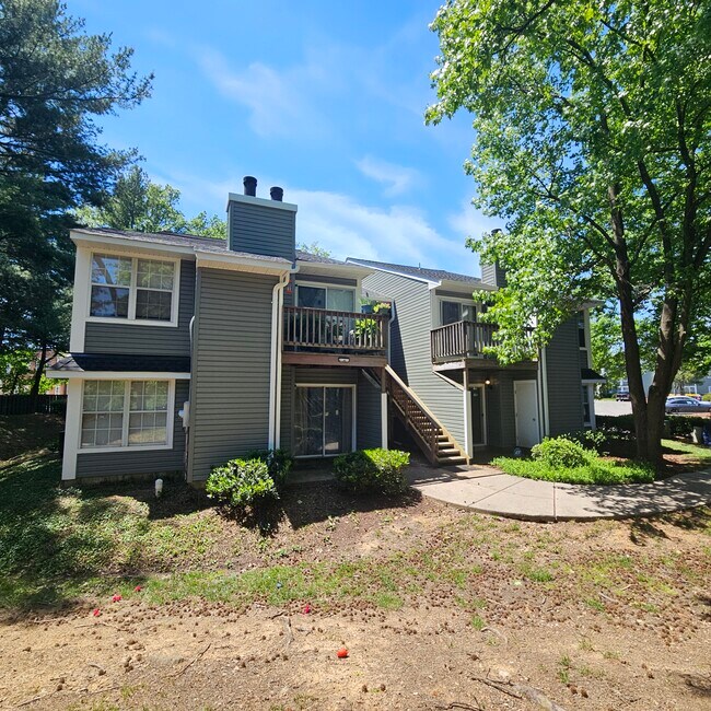 Foto del edificio - 8637 Beekman Pl