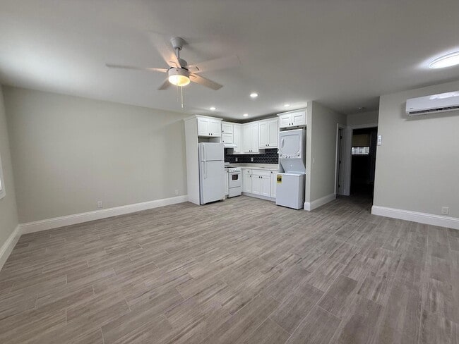 Photo - 248 Wenonah Pl Apartment