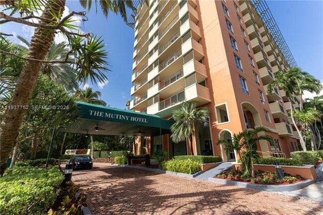 Photo - 2951 S Bayshore Dr Apartment
