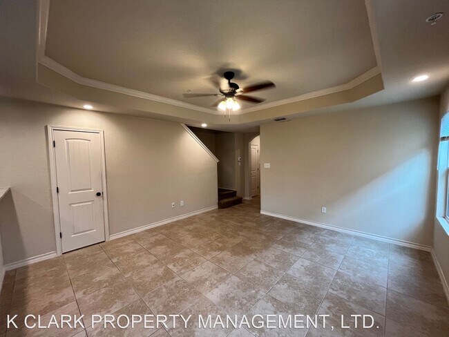 Building Photo - 3 br, 2.5 bath House - 13907 ANNA'S WAY #101