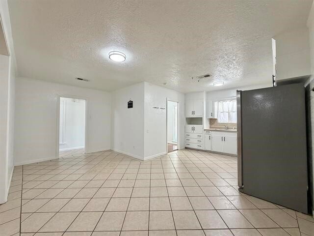 Foto del edificio - 4690 Fieldwood Ln